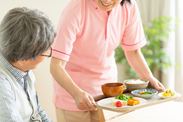 特別養護老人ホーム長渕園（社会福祉法人積善会）【介護職員】