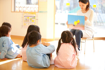 摂津ひかり幼稚園・摂津ひかりにこにこ保育園（学校法人成晃学院）【幼稚園教諭】