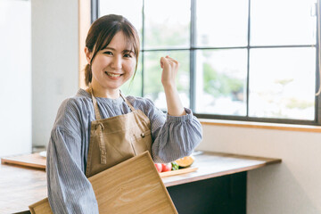 和洋レストラン チロル【接客・調理補助】